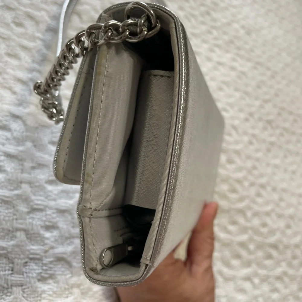 Liz Claiborne Silver Phone Case Wallet with Strap‎